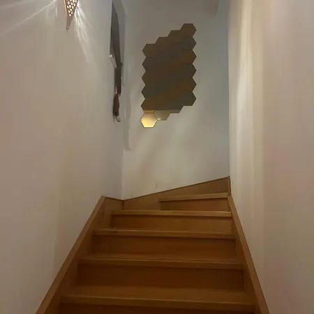 K-rooms *