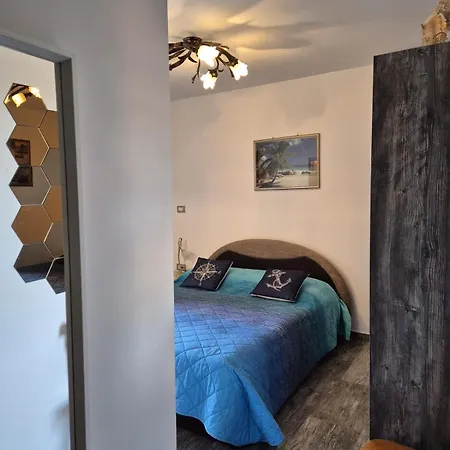 K-rooms *